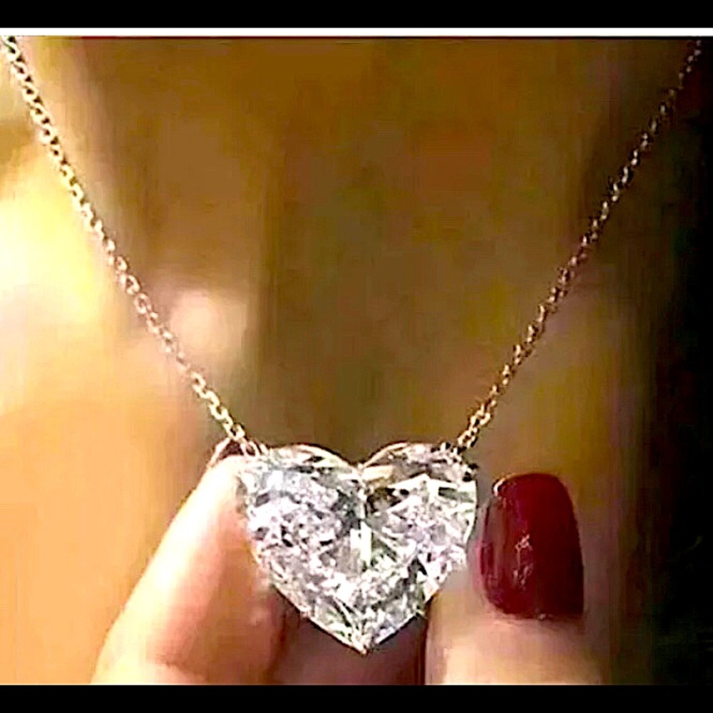 💎 New Simulated 💎 Sterling Silver 💗 Necklace 💎